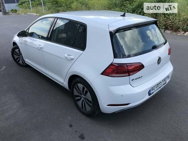 Белый Фольксваген e-Golf, объемом двигателя 0 л и пробегом 17 тыс. км за 15999 $, фото 12 на Automoto.ua