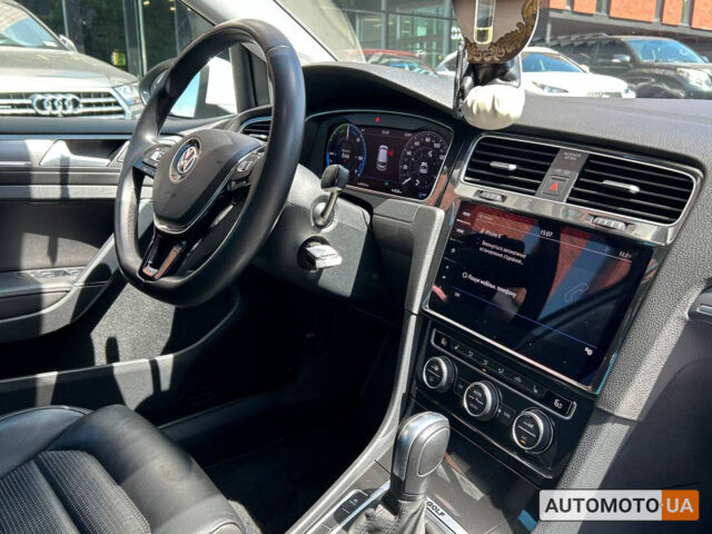 Білий Фольксваген e-Golf, об'ємом двигуна 35 л та пробігом 44 тис. км за 19200 $, фото 11 на Automoto.ua