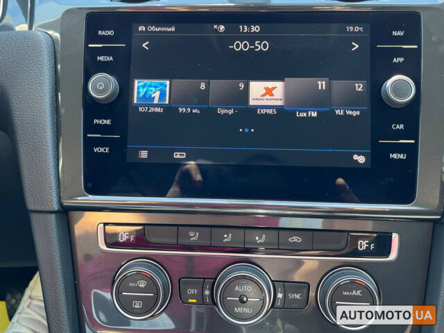 Білий Фольксваген e-Golf, об'ємом двигуна 36 л та пробігом 56 тис. км за 15300 $, фото 13 на Automoto.ua