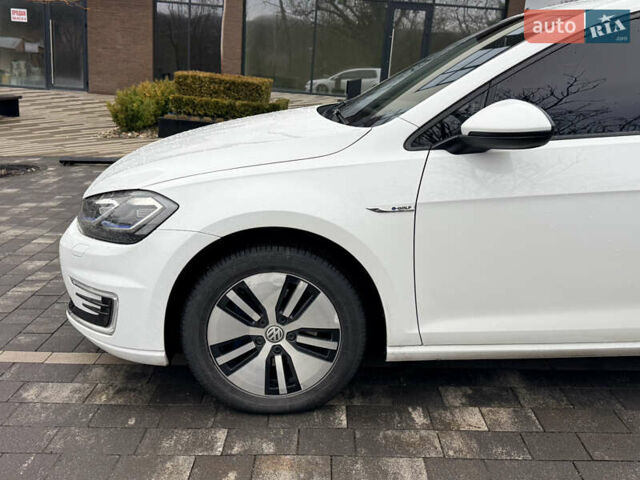Білий Фольксваген e-Golf, об'ємом двигуна 0 л та пробігом 248 тис. км за 12500 $, фото 2 на Automoto.ua