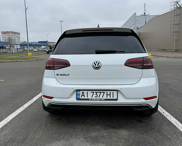 Білий Фольксваген e-Golf, об'ємом двигуна 0 л та пробігом 104 тис. км за 16699 $, фото 3 на Automoto.ua