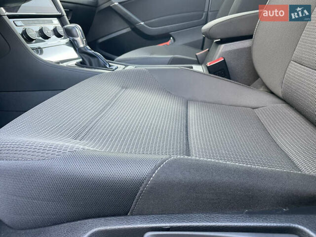 Білий Фольксваген e-Golf, об'ємом двигуна 0 л та пробігом 35 тис. км за 15600 $, фото 34 на Automoto.ua