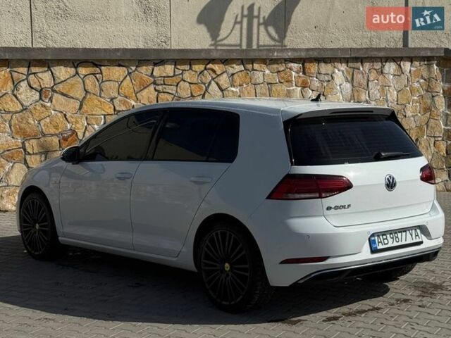 Білий Фольксваген e-Golf, об'ємом двигуна 0 л та пробігом 143 тис. км за 13700 $, фото 6 на Automoto.ua