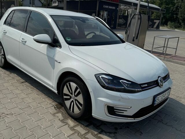 Білий Фольксваген e-Golf, об'ємом двигуна 0 л та пробігом 42 тис. км за 17800 $, фото 7 на Automoto.ua