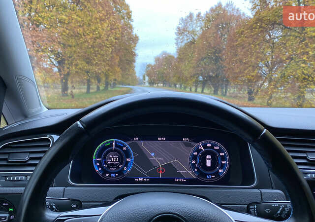 Білий Фольксваген e-Golf, об'ємом двигуна 0 л та пробігом 35 тис. км за 19000 $, фото 1 на Automoto.ua