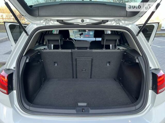 Білий Фольксваген e-Golf, об'ємом двигуна 0 л та пробігом 51 тис. км за 13500 $, фото 22 на Automoto.ua