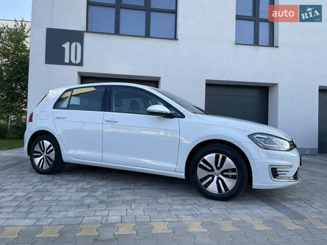 Білий Фольксваген e-Golf, об'ємом двигуна 0 л та пробігом 35 тис. км за 15600 $, фото 8 на Automoto.ua