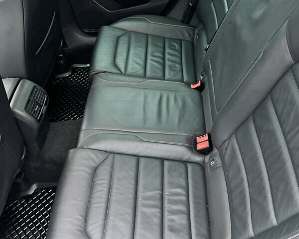 Белый Фольксваген e-Golf, объемом двигателя 0 л и пробегом 117 тыс. км за 15800 $, фото 23 на Automoto.ua