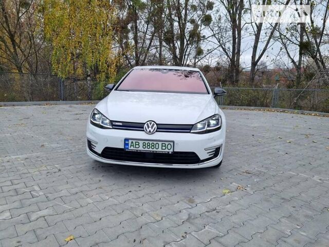 Білий Фольксваген e-Golf, об'ємом двигуна 0 л та пробігом 41 тис. км за 17950 $, фото 11 на Automoto.ua