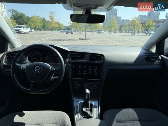 Білий Фольксваген e-Golf, об'ємом двигуна 0 л та пробігом 104 тис. км за 13700 $, фото 19 на Automoto.ua