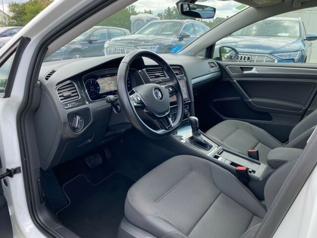 Білий Фольксваген e-Golf, об'ємом двигуна 0 л та пробігом 56 тис. км за 15200 $, фото 1 на Automoto.ua