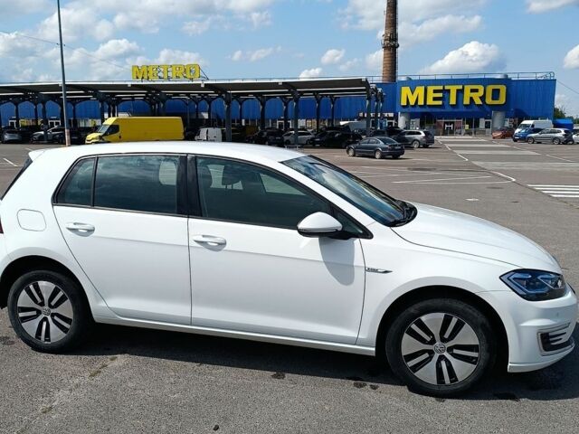 Білий Фольксваген e-Golf, об'ємом двигуна 0 л та пробігом 97 тис. км за 13200 $, фото 10 на Automoto.ua