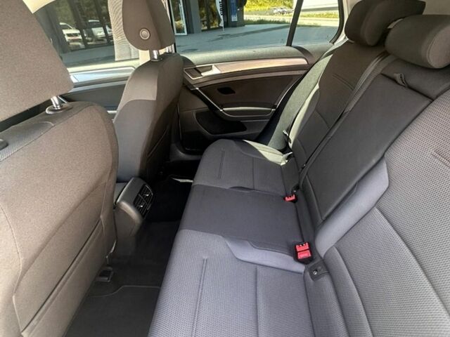 Білий Фольксваген e-Golf, об'ємом двигуна 0 л та пробігом 100 тис. км за 14000 $, фото 10 на Automoto.ua