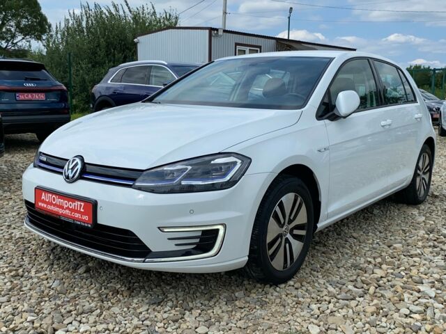 Білий Фольксваген e-Golf, об'ємом двигуна 0 л та пробігом 56 тис. км за 15200 $, фото 5 на Automoto.ua