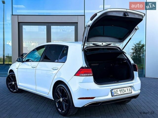 Білий Фольксваген e-Golf, об'ємом двигуна 0 л та пробігом 103 тис. км за 13700 $, фото 8 на Automoto.ua