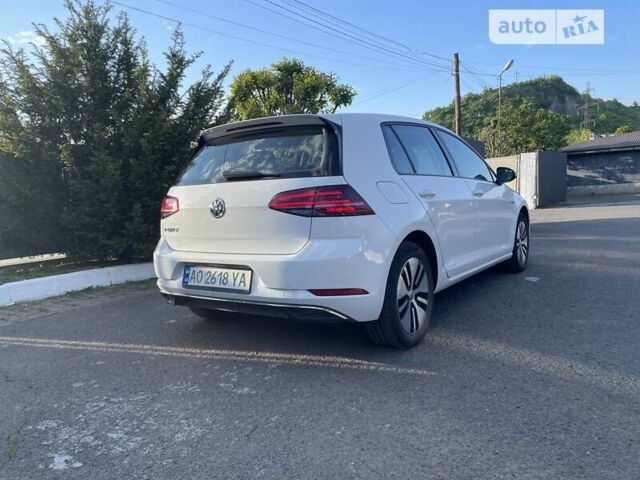 Белый Фольксваген e-Golf, объемом двигателя 0 л и пробегом 55 тыс. км за 15500 $, фото 27 на Automoto.ua