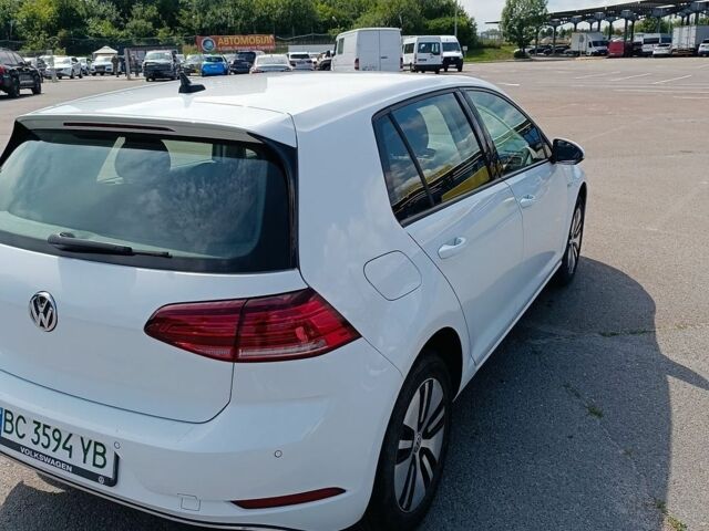 Білий Фольксваген e-Golf, об'ємом двигуна 0 л та пробігом 97 тис. км за 13200 $, фото 4 на Automoto.ua
