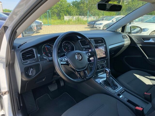 Білий Фольксваген e-Golf, об'ємом двигуна 0 л та пробігом 31 тис. км за 15400 $, фото 19 на Automoto.ua