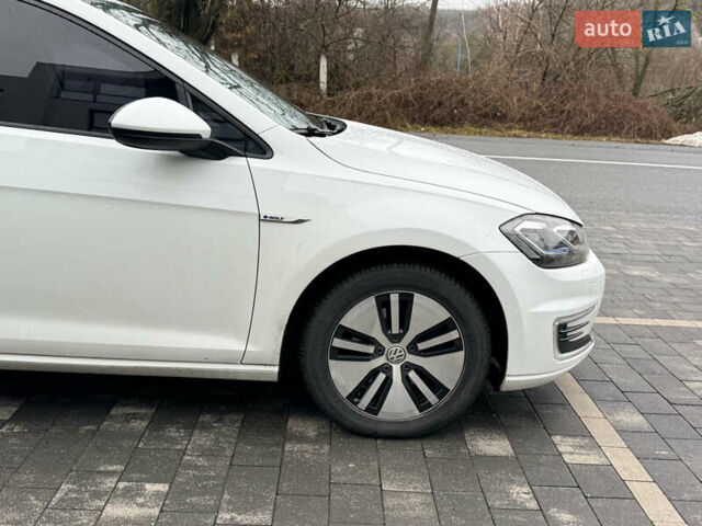 Білий Фольксваген e-Golf, об'ємом двигуна 0 л та пробігом 248 тис. км за 12500 $, фото 10 на Automoto.ua