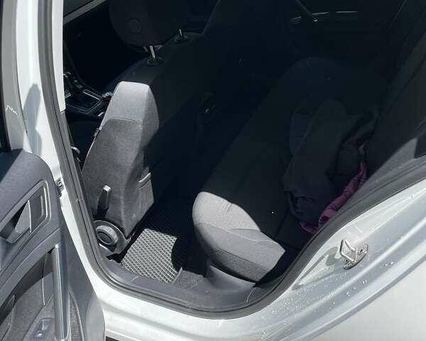 Білий Фольксваген e-Golf, об'ємом двигуна 0 л та пробігом 78 тис. км за 14500 $, фото 10 на Automoto.ua