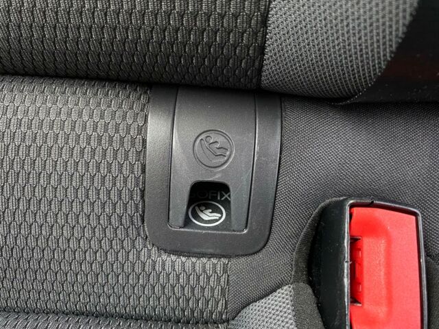 Белый Фольксваген e-Golf, объемом двигателя 0 л и пробегом 26 тыс. км за 14900 $, фото 67 на Automoto.ua