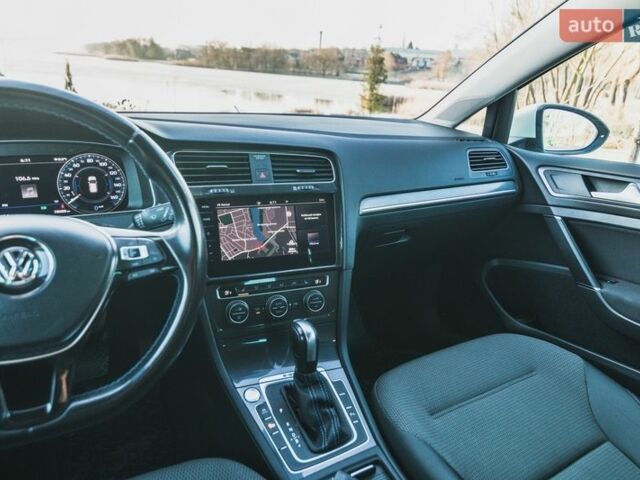 Белый Фольксваген e-Golf, объемом двигателя 0 л и пробегом 78 тыс. км за 15300 $, фото 1 на Automoto.ua