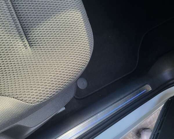 Білий Фольксваген e-Golf, об'ємом двигуна 0 л та пробігом 87 тис. км за 13700 $, фото 16 на Automoto.ua