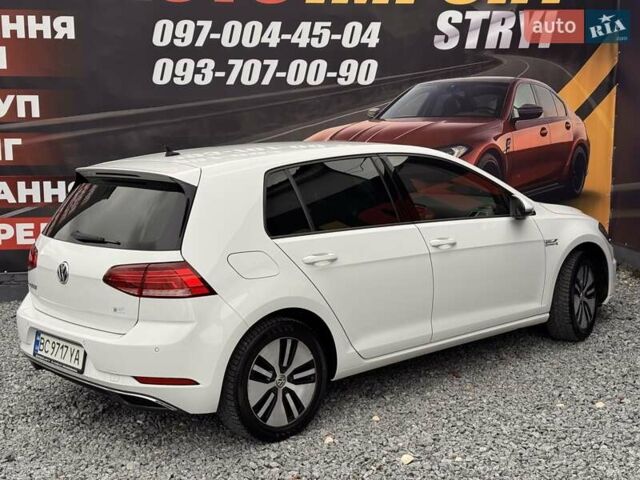 Белый Фольксваген e-Golf, объемом двигателя 0 л и пробегом 170 тыс. км за 13000 $, фото 4 на Automoto.ua