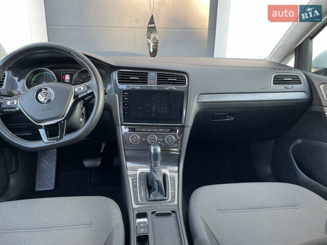 Білий Фольксваген e-Golf, об'ємом двигуна 0 л та пробігом 35 тис. км за 15600 $, фото 30 на Automoto.ua