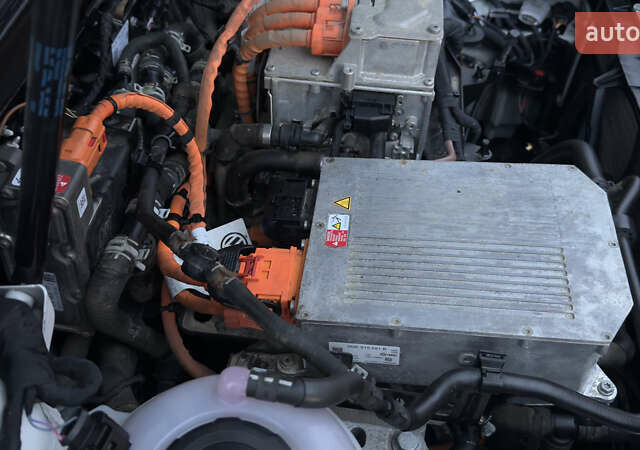 Белый Фольксваген e-Golf, объемом двигателя 0 л и пробегом 88 тыс. км за 14500 $, фото 28 на Automoto.ua