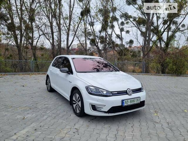 Білий Фольксваген e-Golf, об'ємом двигуна 0 л та пробігом 41 тис. км за 17950 $, фото 14 на Automoto.ua