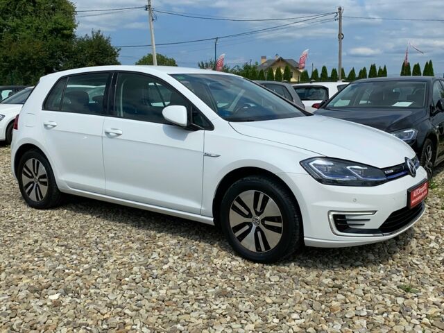 Білий Фольксваген e-Golf, об'ємом двигуна 0 л та пробігом 56 тис. км за 15200 $, фото 14 на Automoto.ua