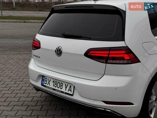 Белый Фольксваген e-Golf, объемом двигателя 0 л и пробегом 71 тыс. км за 12999 $, фото 14 на Automoto.ua