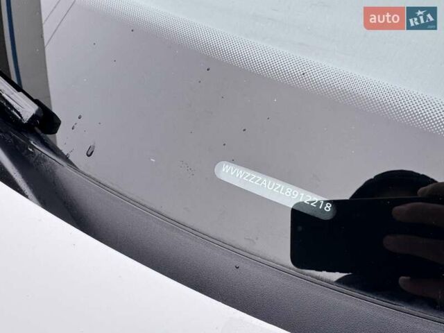 Белый Фольксваген e-Golf, объемом двигателя 0 л и пробегом 71 тыс. км за 12999 $, фото 28 на Automoto.ua