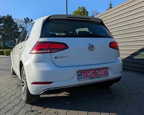 Білий Фольксваген e-Golf, об'ємом двигуна 0 л та пробігом 28 тис. км за 14900 $, фото 12 на Automoto.ua