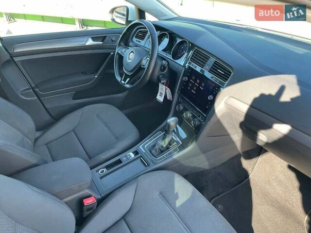 Белый Фольксваген e-Golf, объемом двигателя 0 л и пробегом 125 тыс. км за 13500 $, фото 27 на Automoto.ua