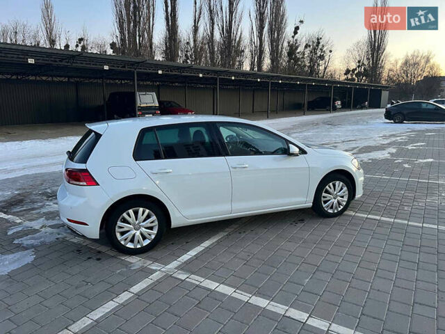 Белый Фольксваген e-Golf, объемом двигателя 0 л и пробегом 58 тыс. км за 14800 $, фото 10 на Automoto.ua