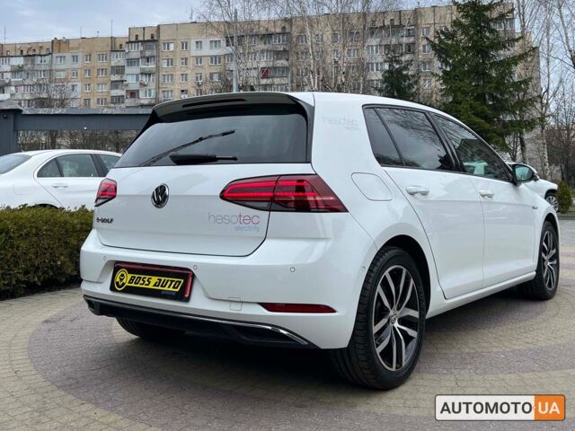 Белый Фольксваген e-Golf, объемом двигателя 36 л и пробегом 41 тыс. км за 21150 $, фото 6 на Automoto.ua