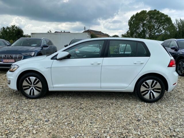 Білий Фольксваген e-Golf, об'ємом двигуна 0 л та пробігом 8 тис. км за 17800 $, фото 10 на Automoto.ua