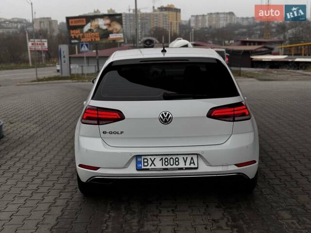 Белый Фольксваген e-Golf, объемом двигателя 0 л и пробегом 71 тыс. км за 12999 $, фото 42 на Automoto.ua