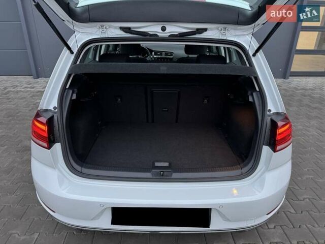 Білий Фольксваген e-Golf, об'ємом двигуна 0 л та пробігом 79 тис. км за 13900 $, фото 29 на Automoto.ua