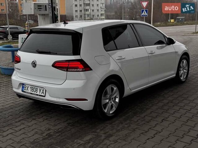 Белый Фольксваген e-Golf, объемом двигателя 0 л и пробегом 71 тыс. км за 12999 $, фото 10 на Automoto.ua