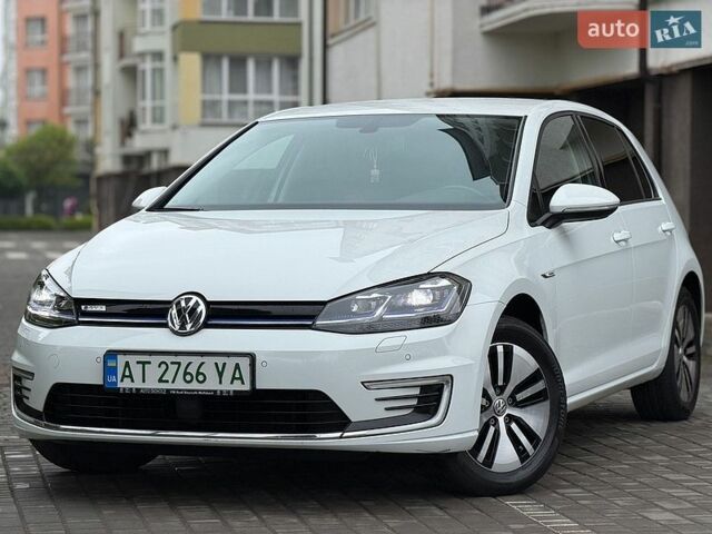 Белый Фольксваген e-Golf, объемом двигателя 0 л и пробегом 20 тыс. км за 16900 $, фото 2 на Automoto.ua