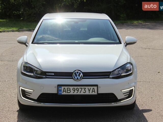 Белый Фольксваген e-Golf, объемом двигателя 0 л и пробегом 70 тыс. км за 14500 $, фото 4 на Automoto.ua