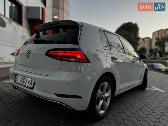 Білий Фольксваген e-Golf, об'ємом двигуна 0 л та пробігом 97 тис. км за 13999 $, фото 10 на Automoto.ua