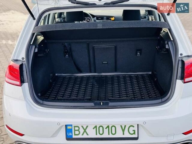 Белый Фольксваген e-Golf, объемом двигателя 0 л и пробегом 87 тыс. км за 12999 $, фото 29 на Automoto.ua