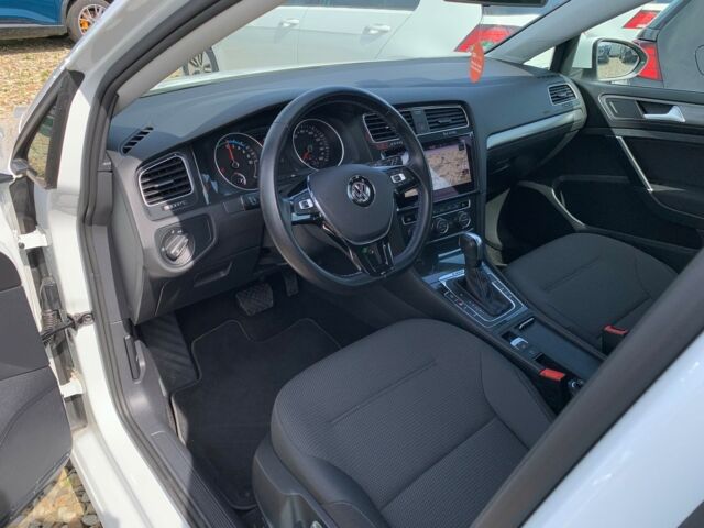Білий Фольксваген e-Golf, об'ємом двигуна 0 л та пробігом 19 тис. км за 14900 $, фото 1 на Automoto.ua