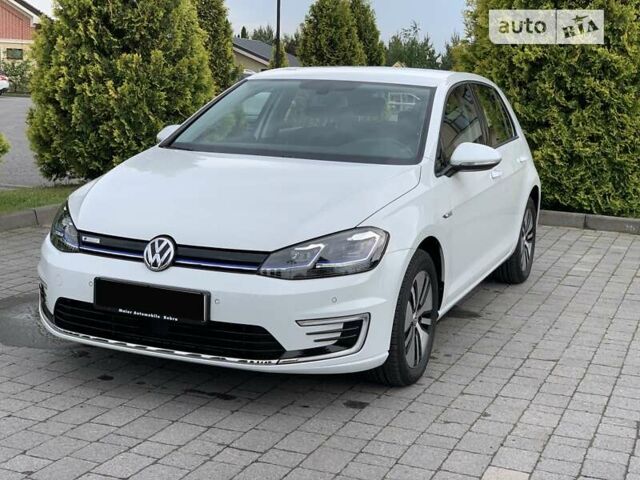 Белый Фольксваген e-Golf, объемом двигателя 0 л и пробегом 14 тыс. км за 21300 $, фото 8 на Automoto.ua