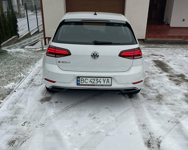 Білий Фольксваген e-Golf, об'ємом двигуна 0 л та пробігом 45 тис. км за 14500 $, фото 4 на Automoto.ua