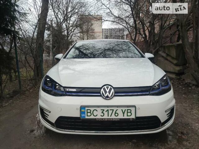 Білий Фольксваген e-Golf, об'ємом двигуна 0 л та пробігом 46 тис. км за 17700 $, фото 1 на Automoto.ua